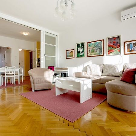 Apartment Cvetje Zagreb Bagian luar foto